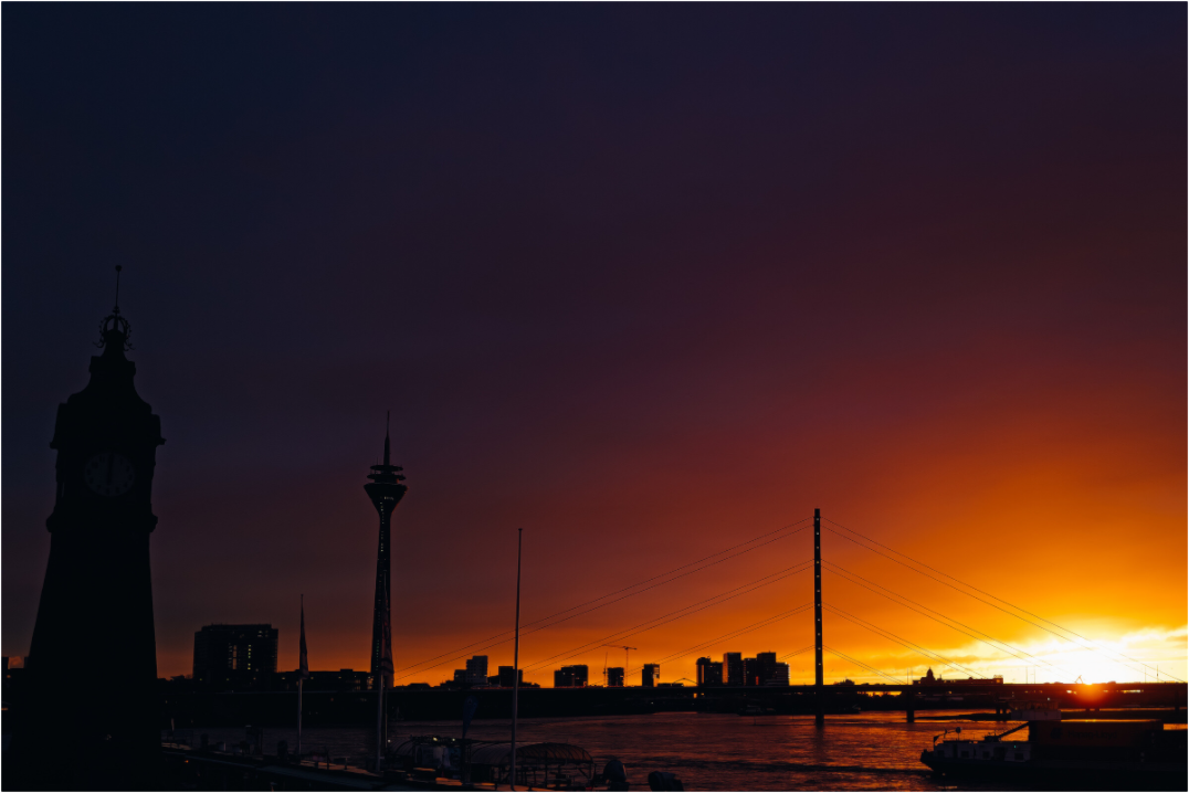 Main image Düsseldorf Sunset